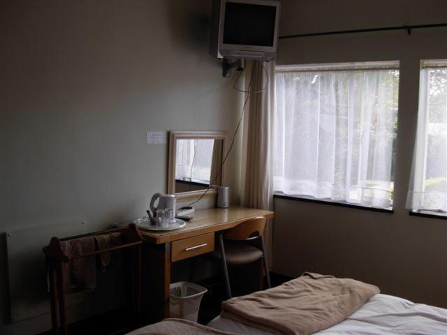 Liongate Bed And Breakfast Edenvale Ruang foto