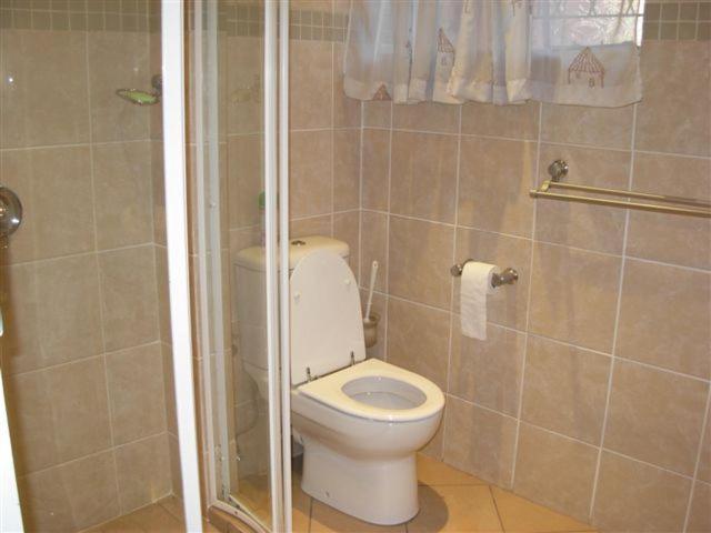 Liongate Bed And Breakfast Edenvale Ruang foto