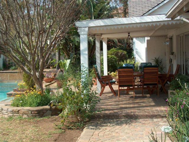 Liongate Bed And Breakfast Edenvale Bagian luar foto
