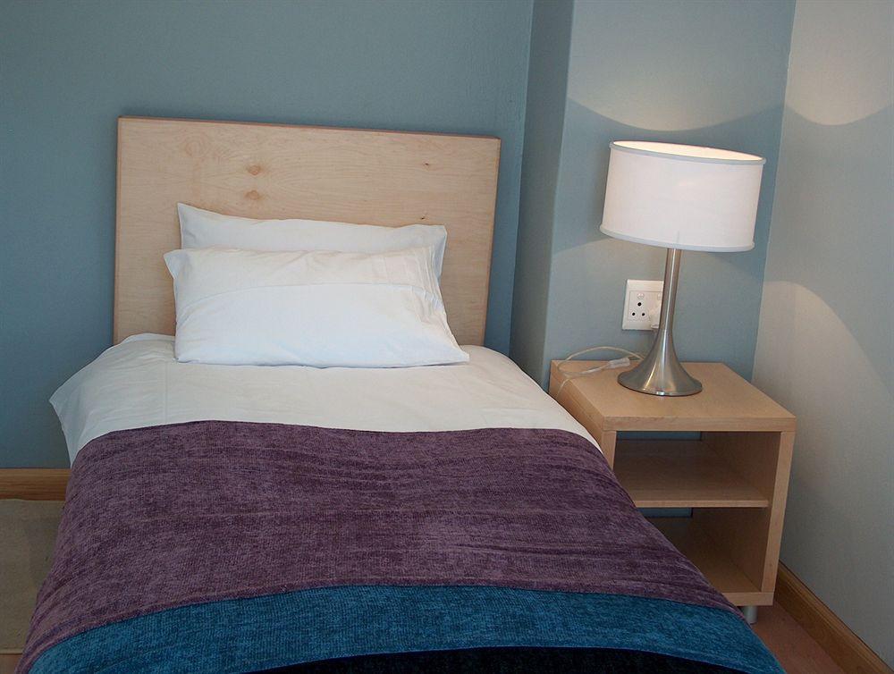 Liongate Bed And Breakfast Edenvale Bagian luar foto