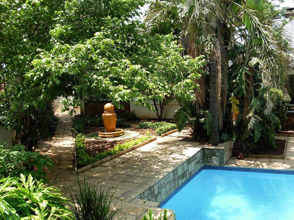 Liongate Bed And Breakfast Edenvale Bagian luar foto