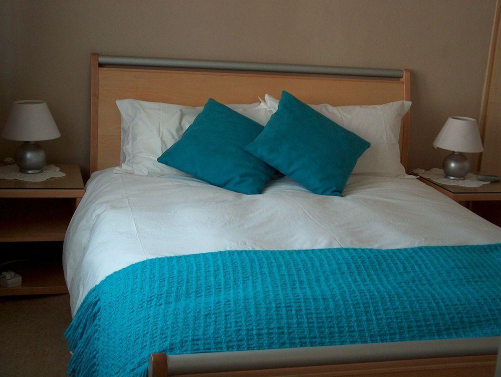 Liongate Bed And Breakfast Edenvale Bagian luar foto