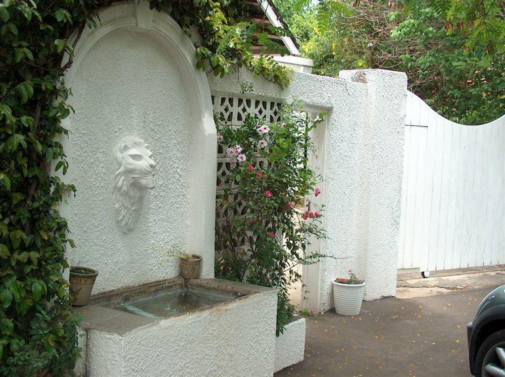 Liongate Bed And Breakfast Edenvale Bagian luar foto